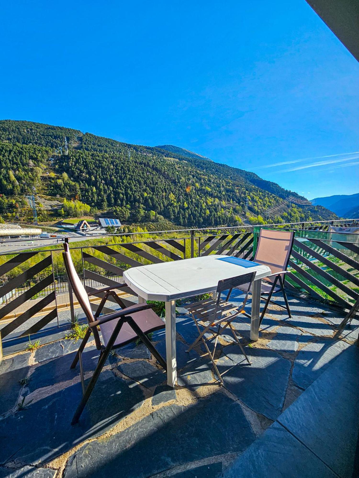 Genciana, Views To The Mountains Hut 5248 El Tarter Exterior foto